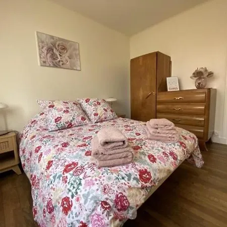 Magnifique T3 Au Centre, Jardin Privatif, Proche Thermes, Wifi, Parking, Jeux Exterieurs, Lave-linge/seche-linge - Fr-1-541-94
